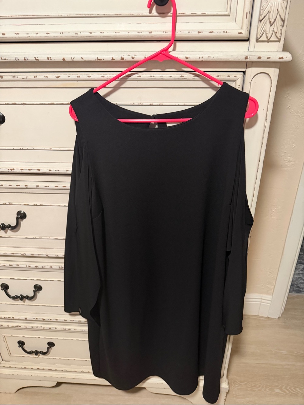 Chico's Black Cold-Shoulder Tunic Top